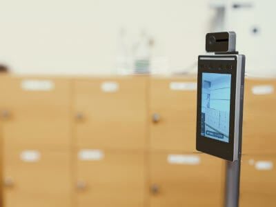 障がい者グループホームにAI顔認証入退室管理システム導入 | 防犯